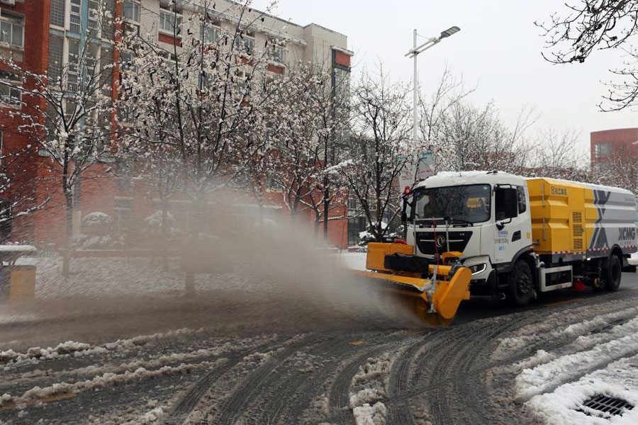 洗扫车加装扫雪滚刷机械化除雪车